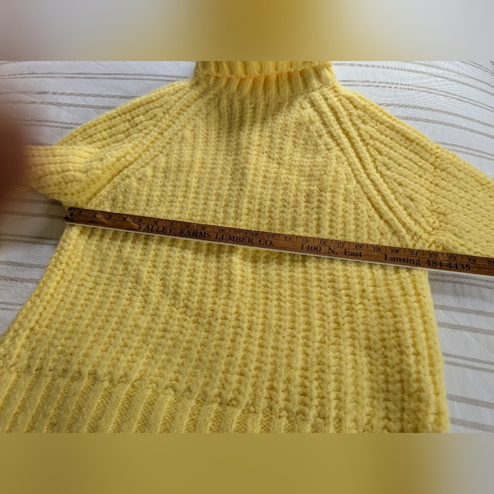 Cozy Yellow Turtleneck Sweater Pilcro by anthropologie Medium - Picture 6 of 10